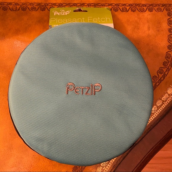 petzip frisbee